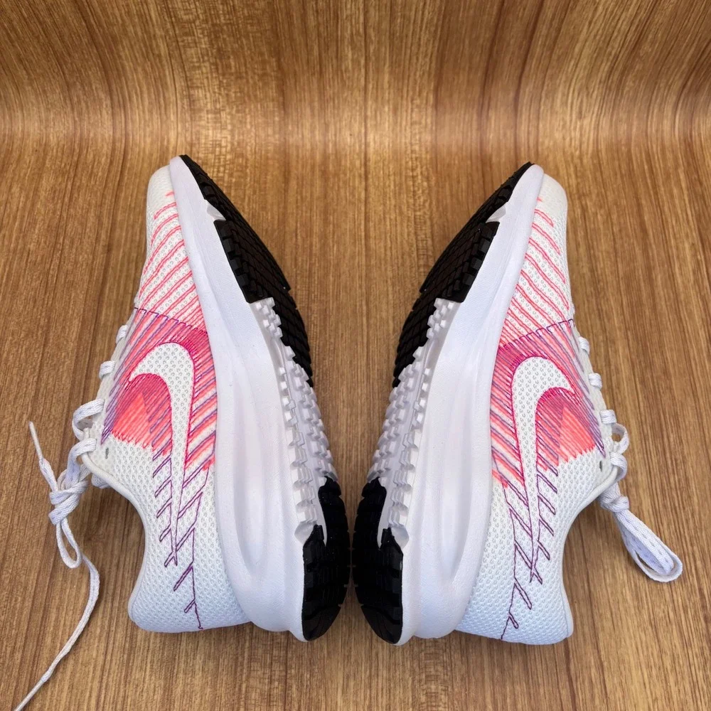 Nike Run Defy Women 6.5 White Hydrangeas HM9593-102 Running Shoes NEW